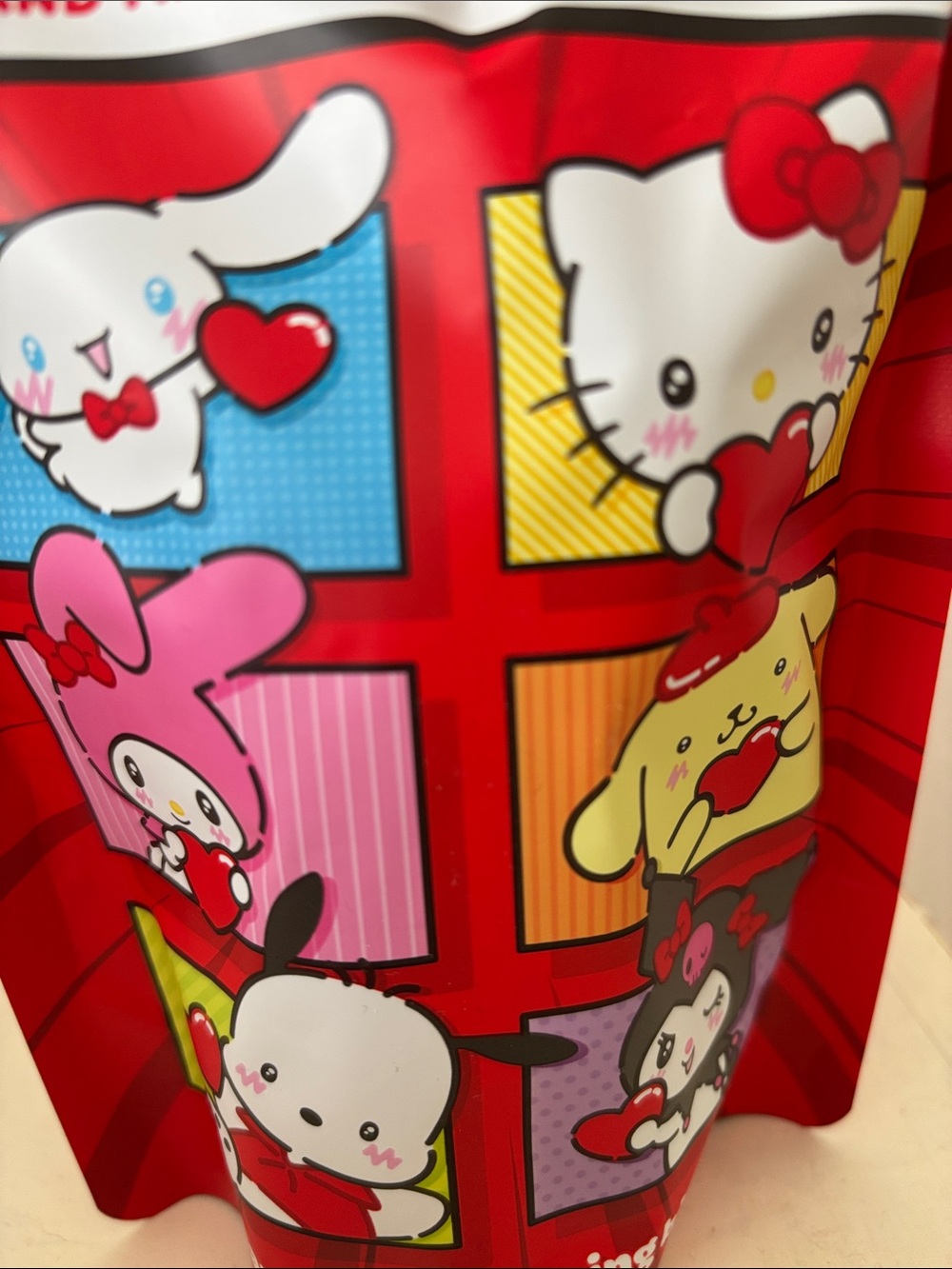 Hello Kitty and Friends x American Red Cross - Picture 2 of 7